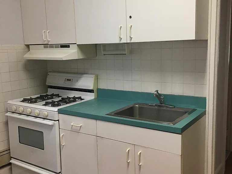 75 Pine St #1L — Photo 6