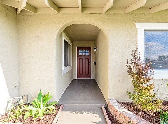 5th image of 20960 Menlo Ave