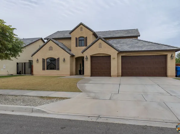 2226 Chaparral Dr, El Centro, CA 92243
