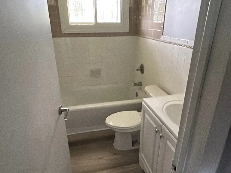 1709 Freeman St — Photo 10