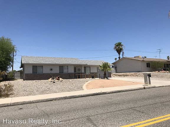 3rd image of 2471 Smoketree Ave N