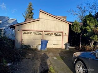 3611 Shelby Rd, Lynnwood, WA 98087