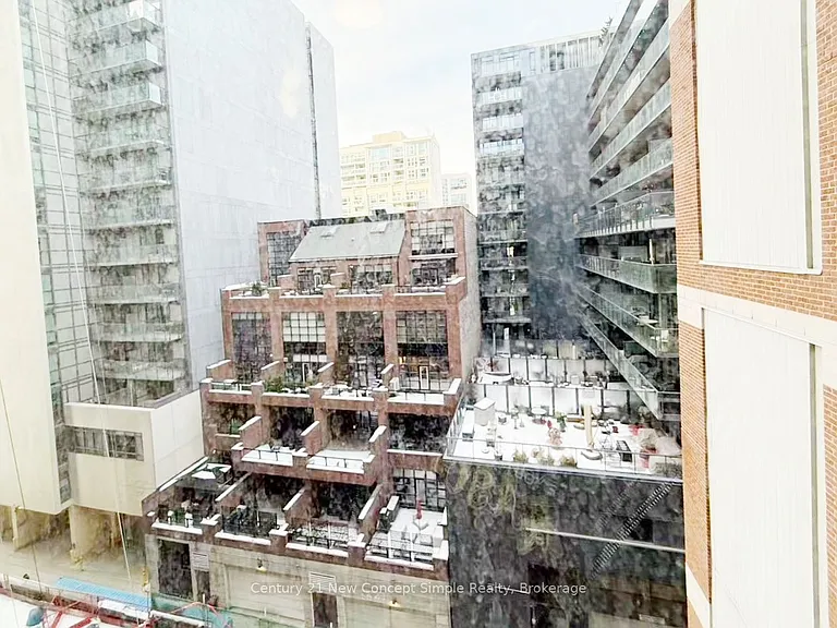 180 Front St E #806 — Photo 1