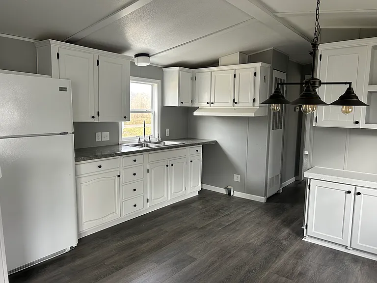 470 Jones Rd #18 — Photo 1