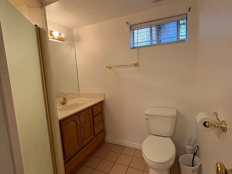 2739 S Melbourne St — Photo 11