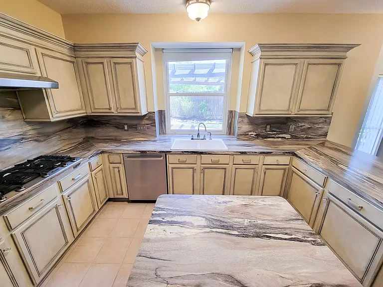 13602 Somersworth Dr — Photo 15