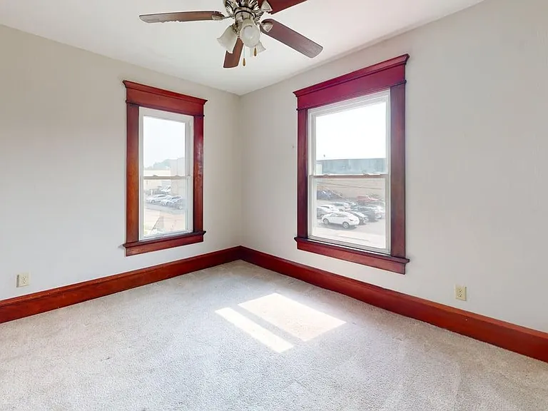 1427 Shorb Ave NW — Photo 11