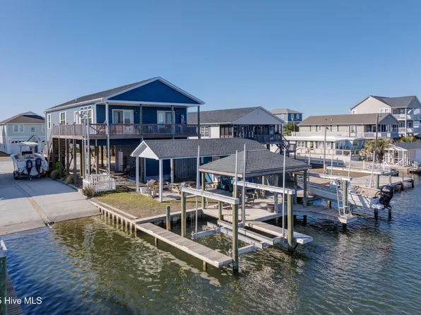 1036 1st Street, Surf City, NC 28445