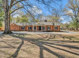 4679 Walnut Grove Rd, Memphis, TN 38117