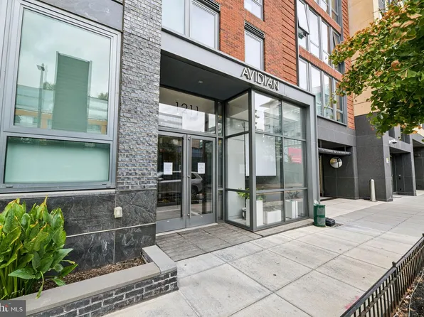1211 Van St SE APT 310, Washington, DC 20003