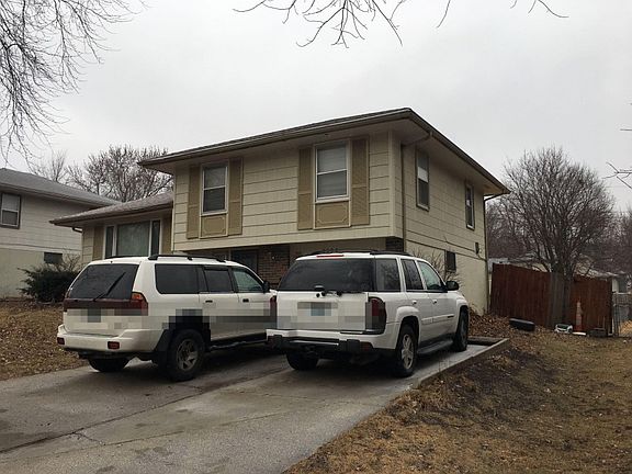 3rd image of 8004 E 118th St