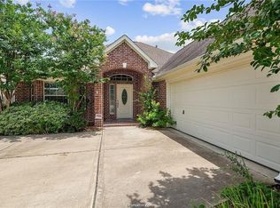 2419 Newark Cir, College Station, TX 77845