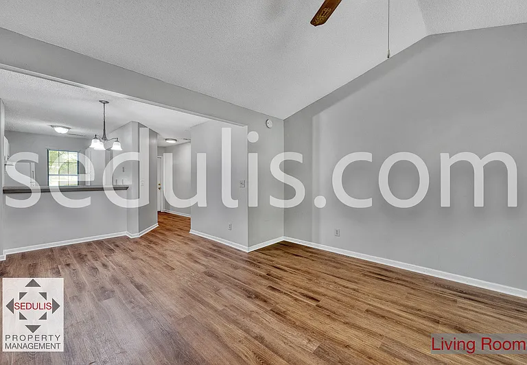801 Temple Rd #A — Photo 8