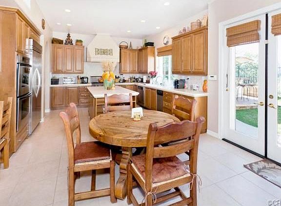 4th image of 24723 Garland Dr