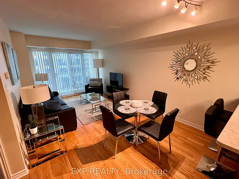 200 Rideau St #1002 — Photo 9