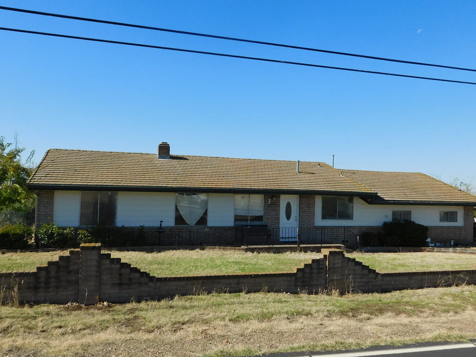 4033 Coyote Dr photo 1