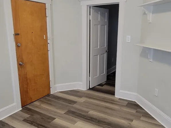 84 Fulton Avenue image 6 of 10