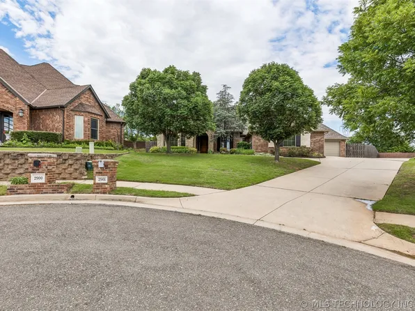 2901 Alyssum Ct, Edmond, OK 73034