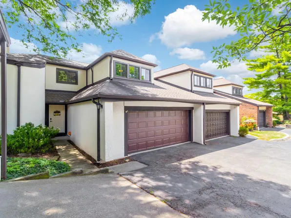 207 Saint Pierre St, Worthington, OH 43085