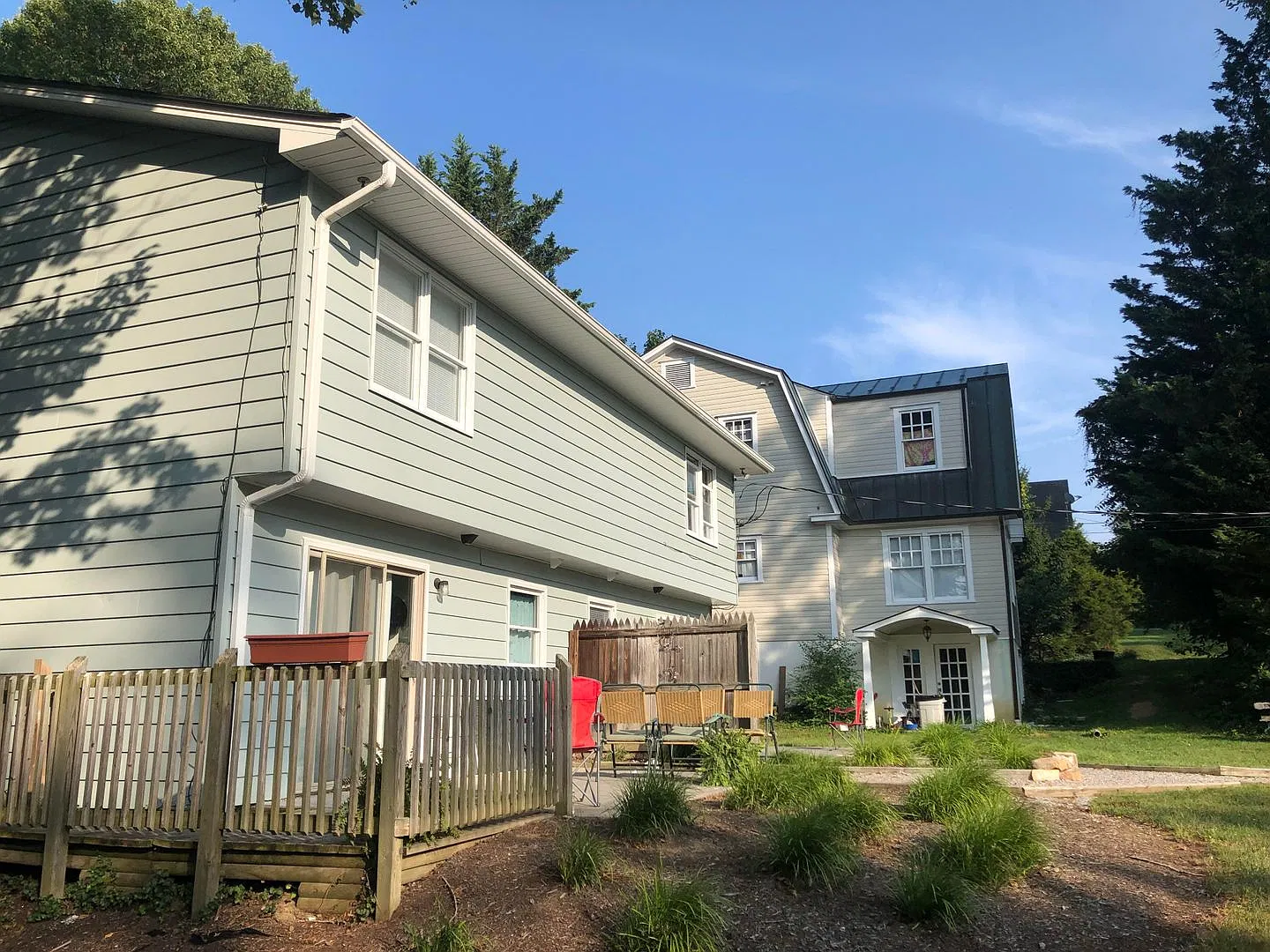 904 S Main Street — Photo 2