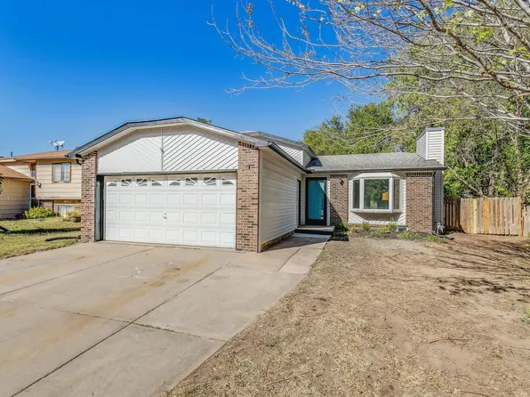 704 E 53rd St S, Wichita, KS 67216