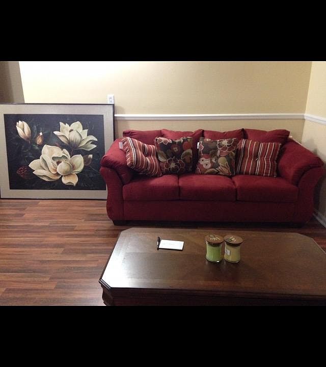 2nd image of 2200 Chestnut Ct