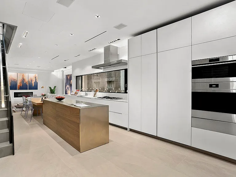 35 Walker St #PENTHOUSE — Photo 3