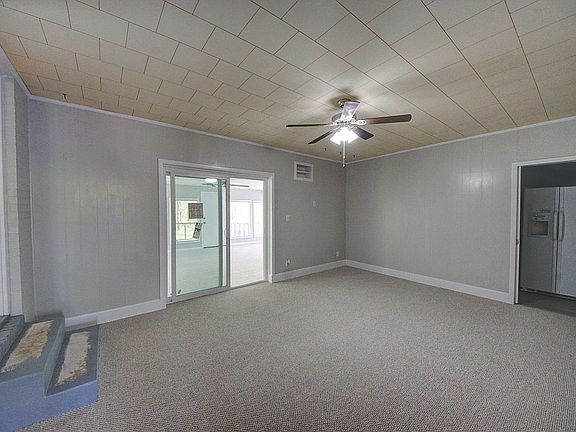 Den 12ft 9 in x 17ft 7in