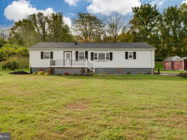 468 Park Rd, Fleetwood, PA 19522