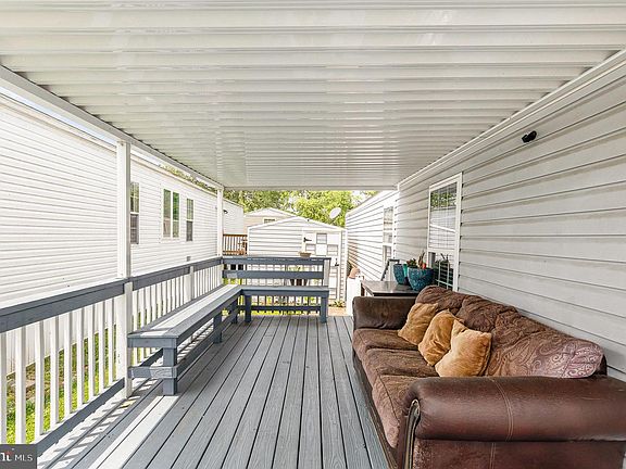 5th image of 29 Renee Rd