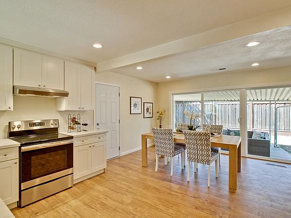 4th image of 4859 Little Branham Ln