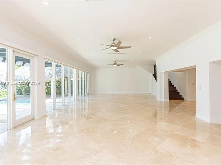 425 N Shore Dr #425 — Photo 16
