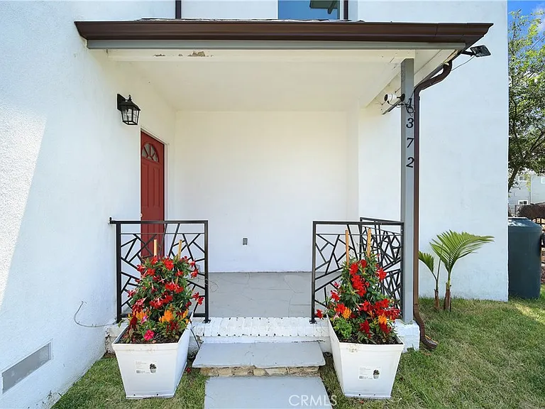 1372 Carmona Ave — Photo 26