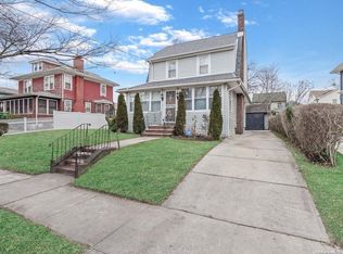 13746 Southgate St, Springfield Gardens, NY 11413