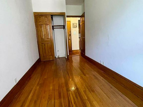 4th image of 138 W 70th St APT 3A1