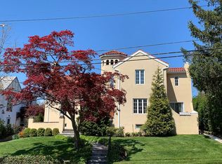 928 Grant Ave, Pelham, NY 10803