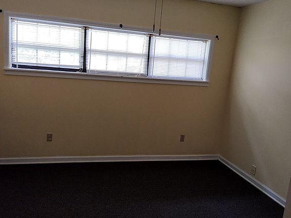 5th image of 104 3rd Ave