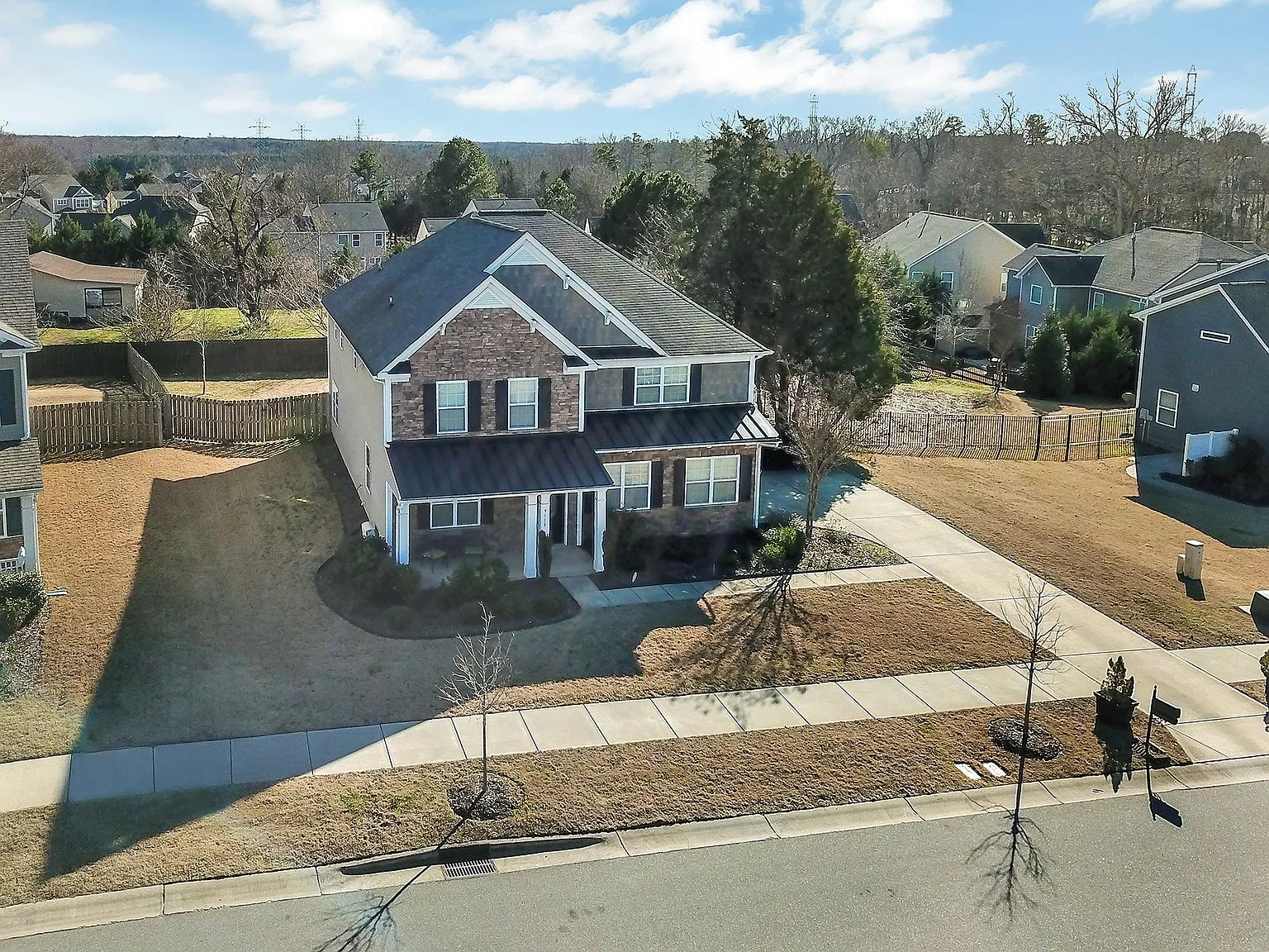 9115 Rayneridge Dr — Photo 2