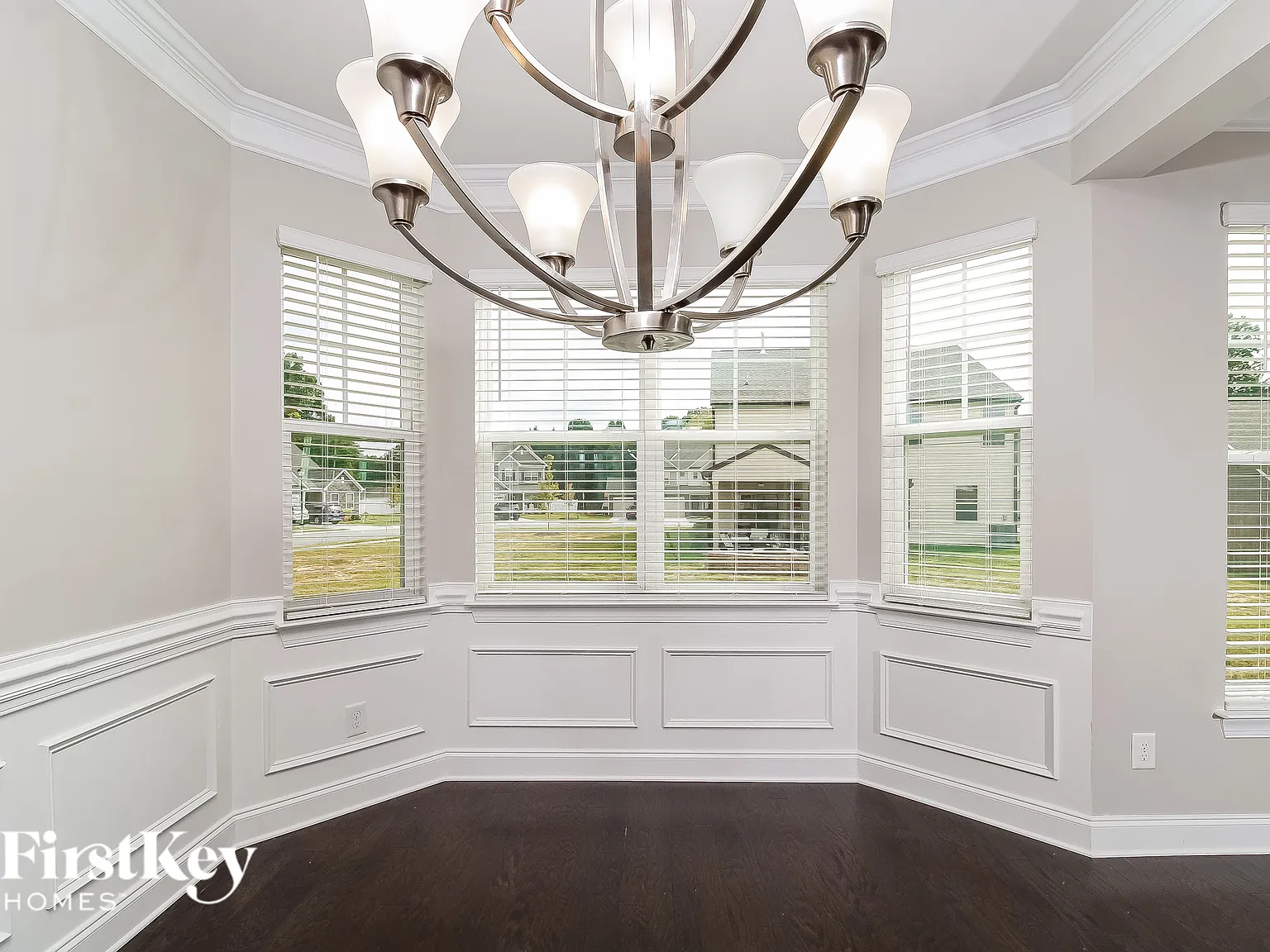 4 bed, 2.5 bath, 2648 sqft, $2,765 — Photo 4