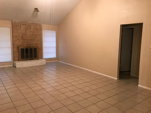 3rd image of 6707 Loch Bruceray Dr