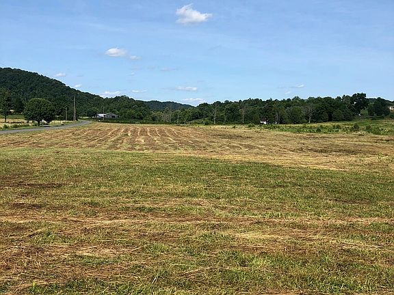 3rd image of 00 Hickory Cv Lot 4