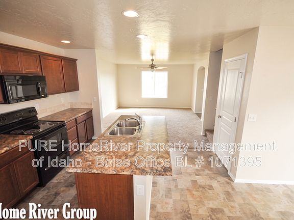 4th image of 4265 S Overhill Way