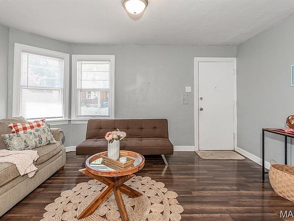 5th image of 8725 Susan Ave