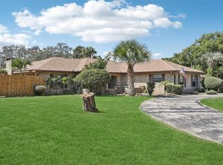 9910 Canterbury Dr, Leesburg, FL 34788