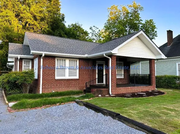 519 College St, Calhoun, GA 30701