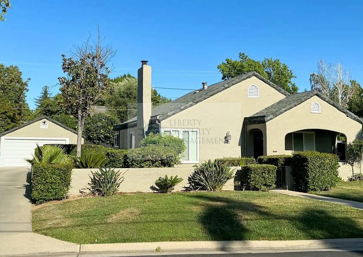 3 bed, 1566 sqft, $2,595 — Photo 2