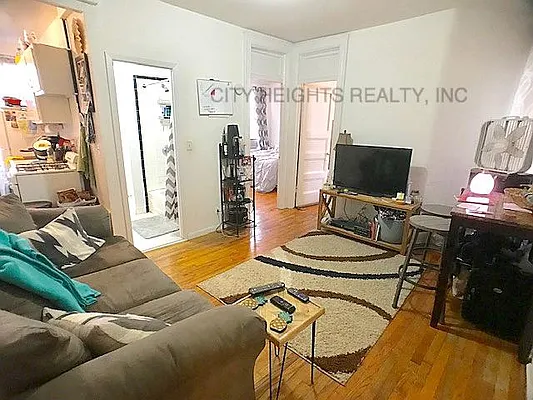 Rented by City Heights Realty | media 11