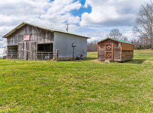 75 Hires Rd, Lafayette, TN 37083