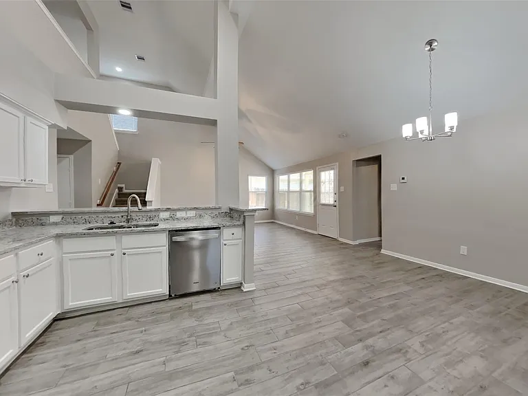 3431 Rainmill Dr — Photo 6