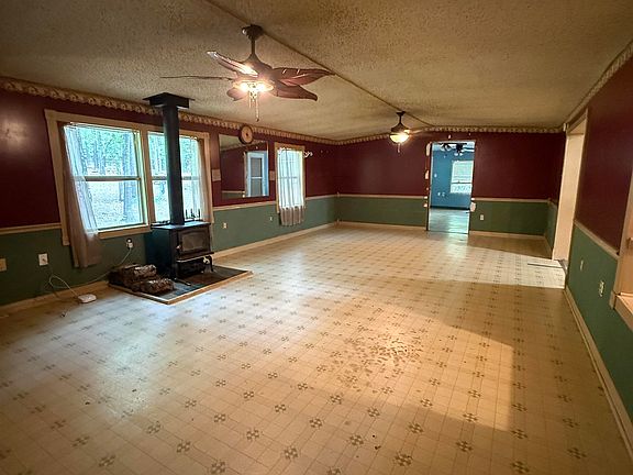 5th image of 245 Red Fox Rd